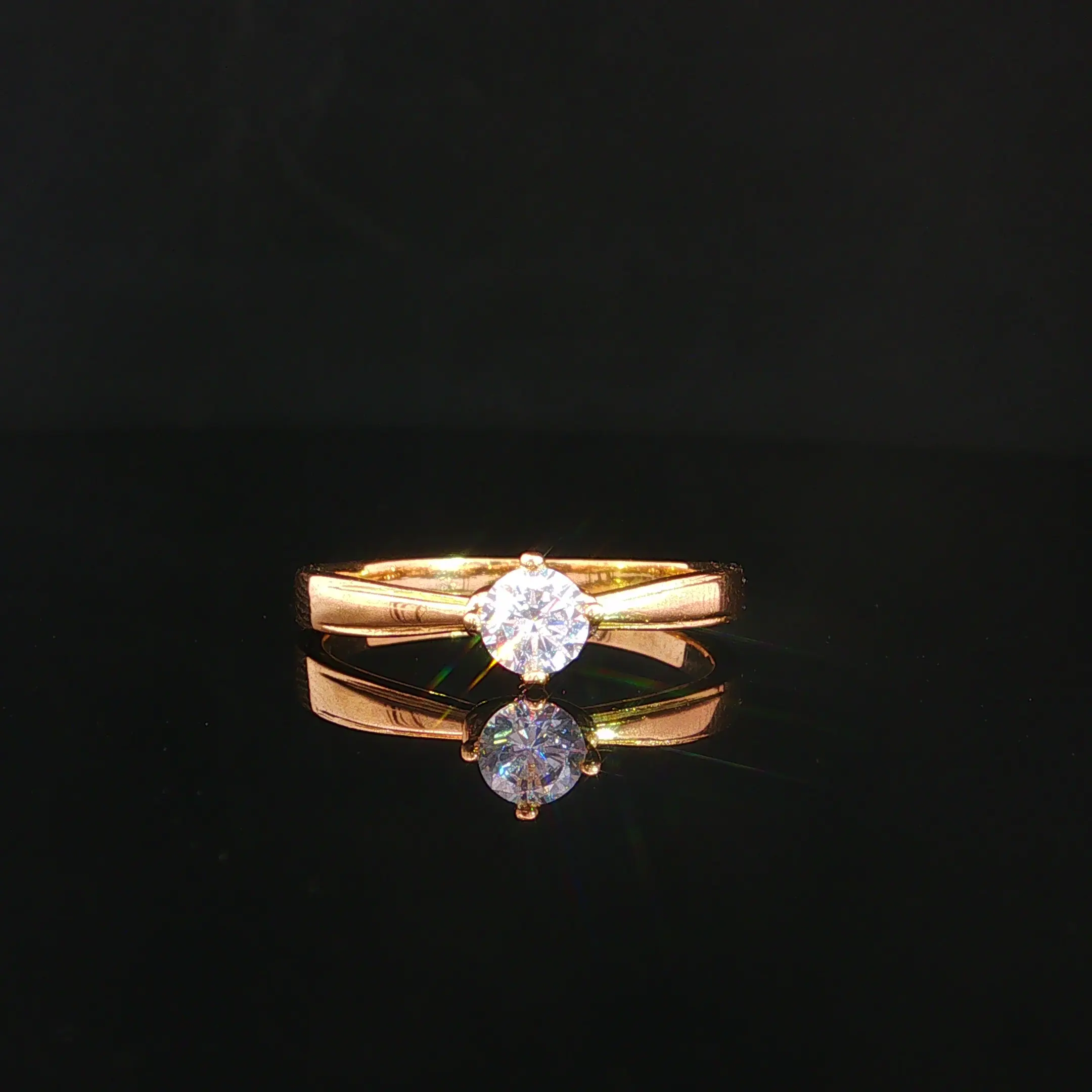 ANILLO SOLITARIO 4 UÑAS ORO AMARILLO