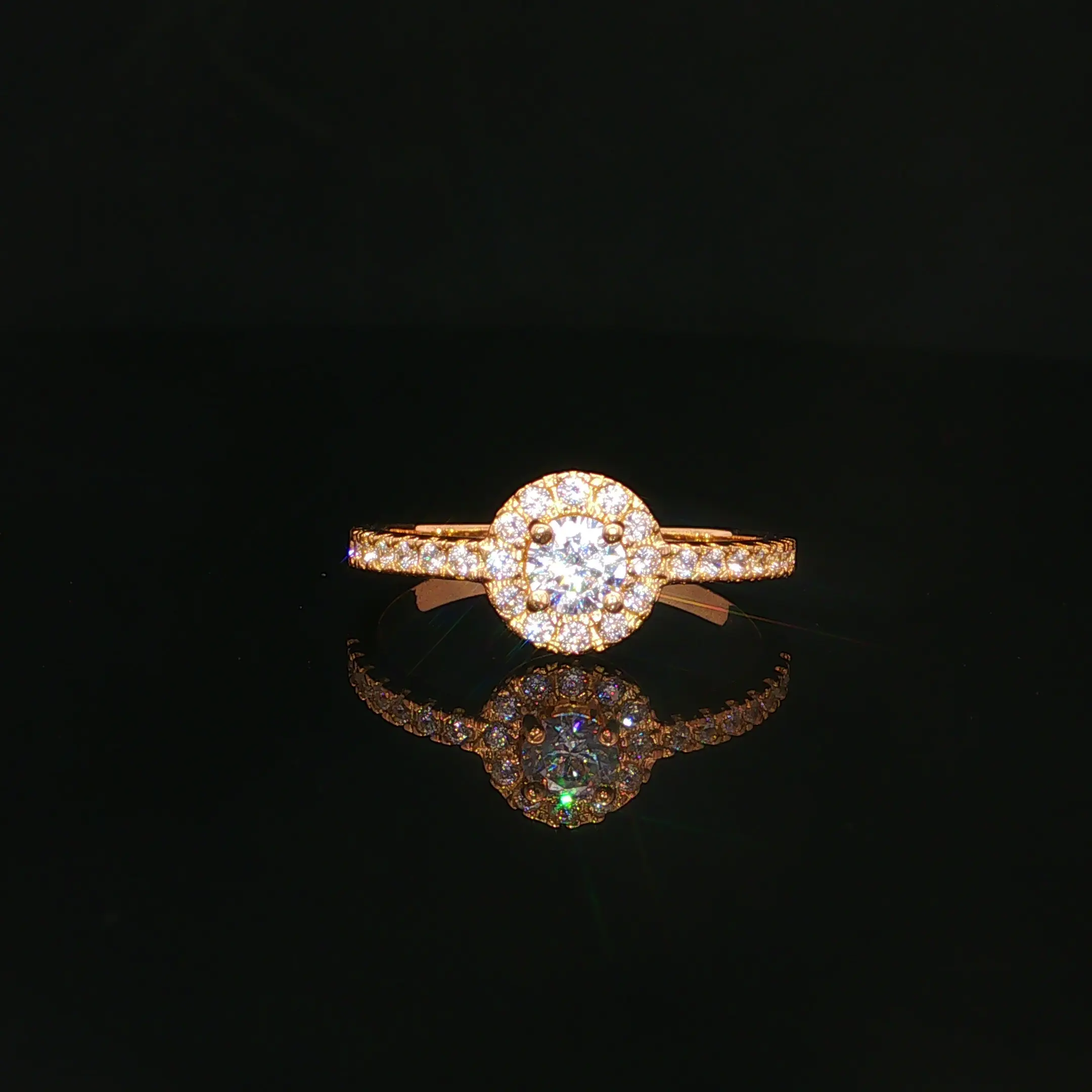 ANILLO SOLITARIO HALO CASTING ORO AMARILLO
